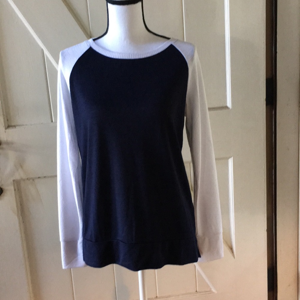 Gap oversized top